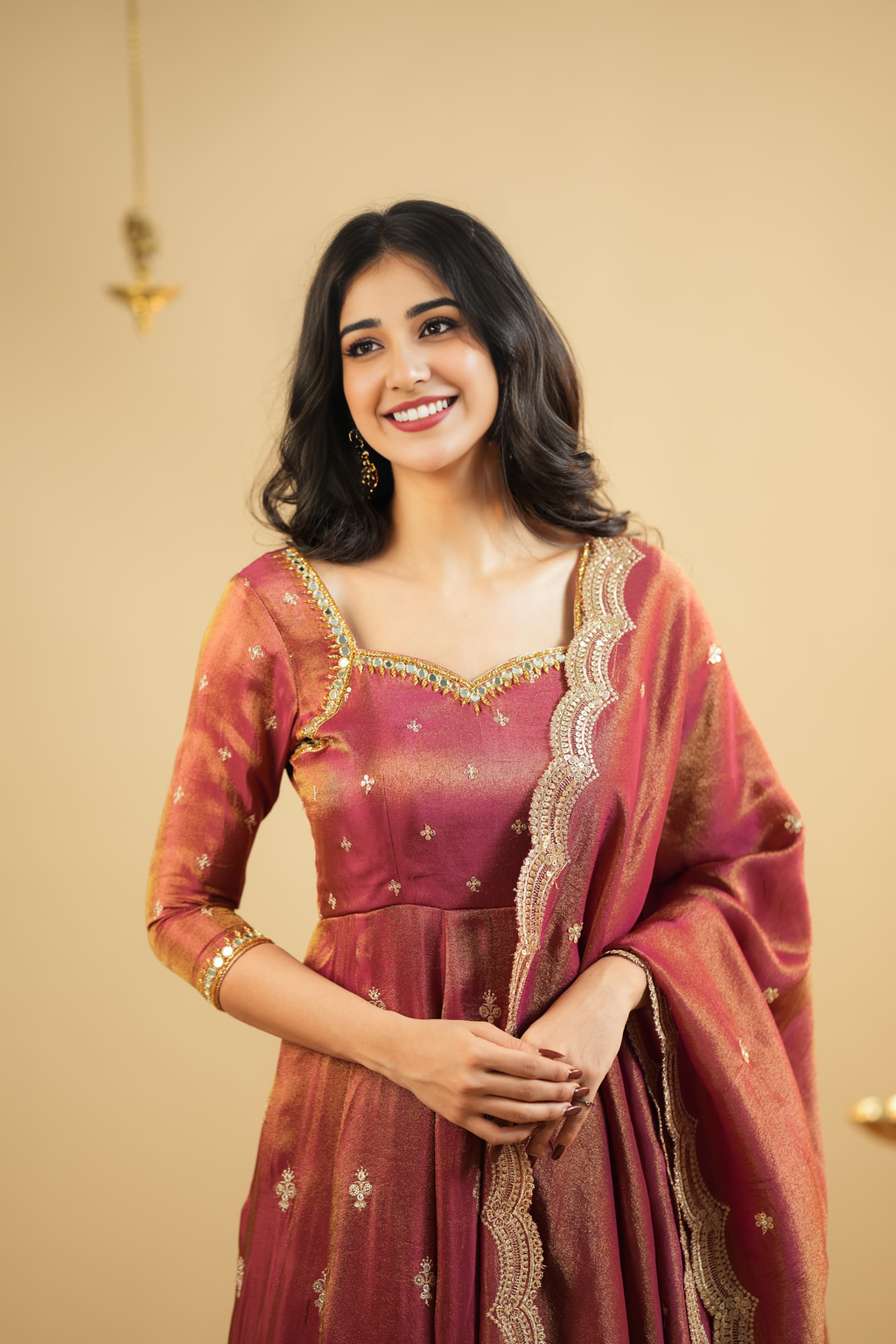 Saakshi`s cosmo Slit Anarkali Premium Suit Set