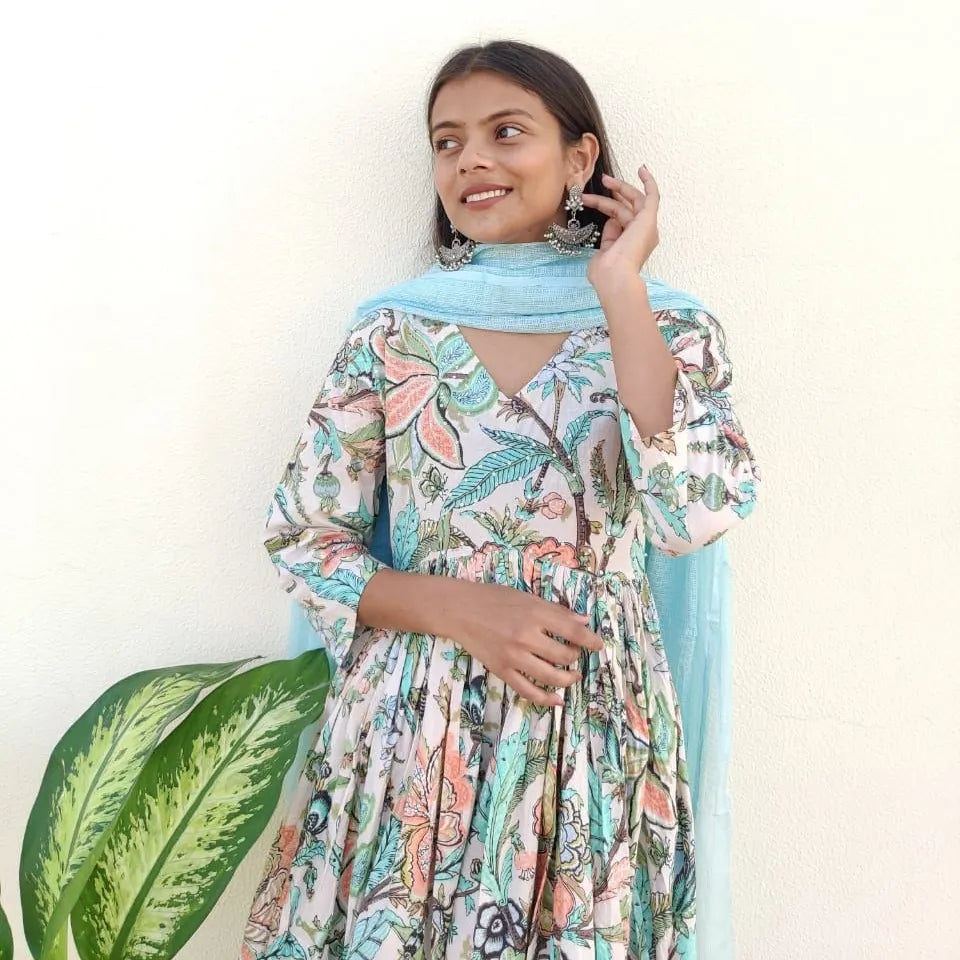 Inaayat Floral Suit Sets