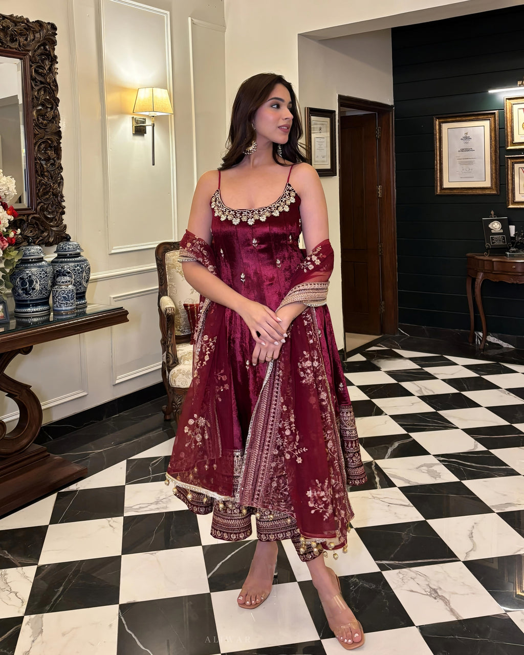 Alveera Premium Quality Anarkali Suit Set with Color