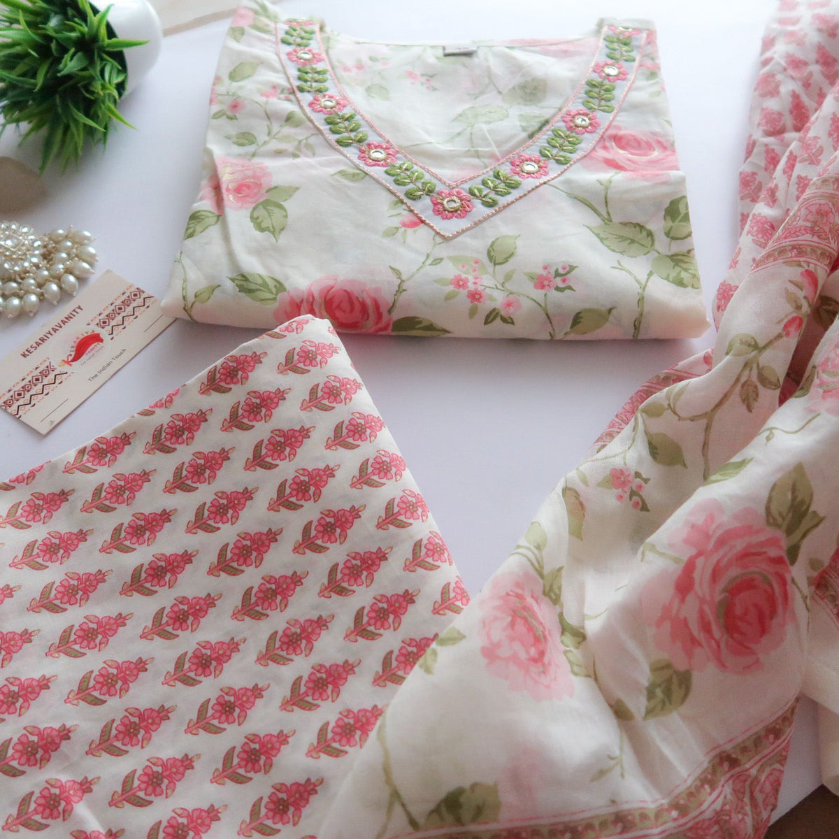 Roses Soft Cotton Suit